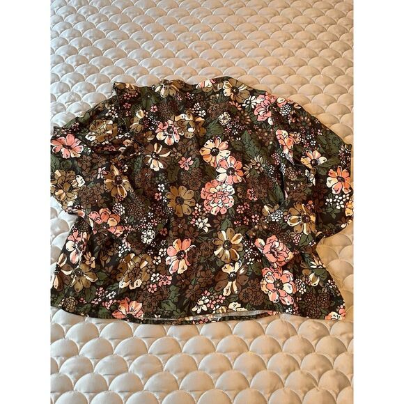 Treasure & Bond Floral Print Long Sleeve V-Neck Shirt Top L Button Up - Picture 6 of 6